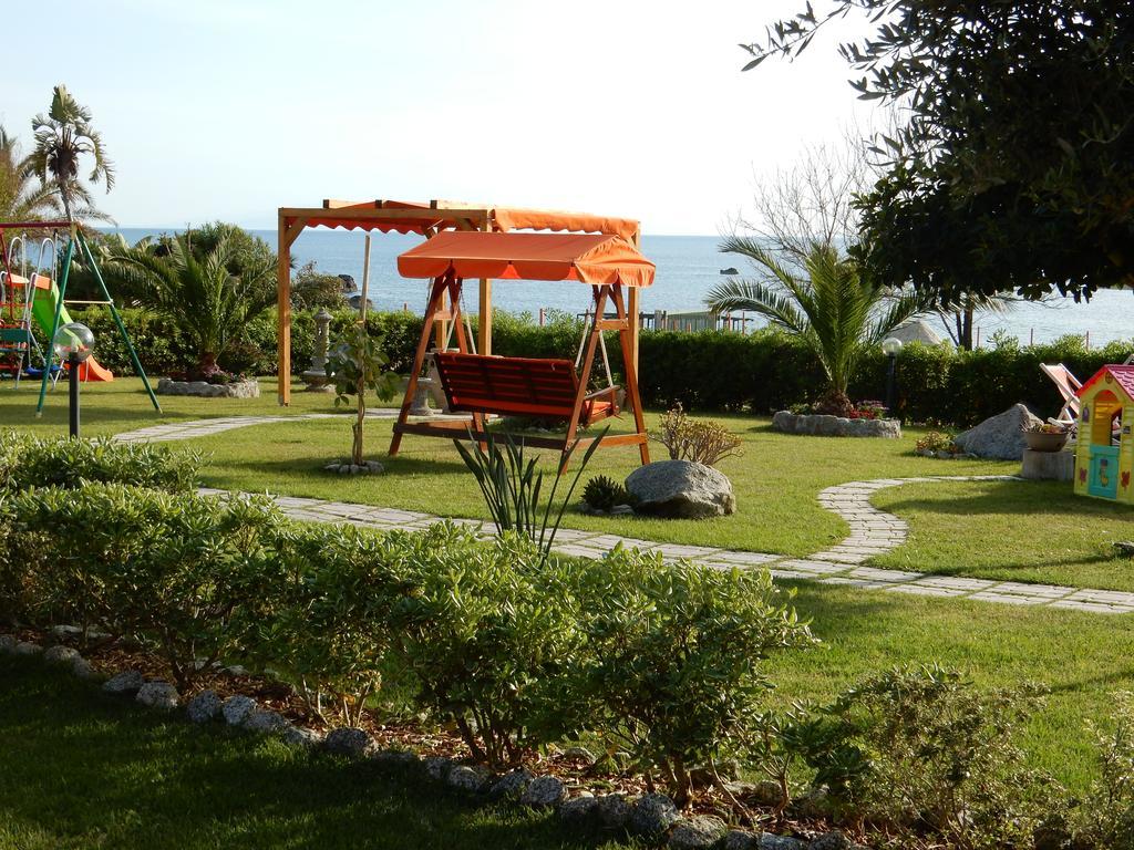 Le Casette Sul Mare Капо-Ватикано Экстерьер фото